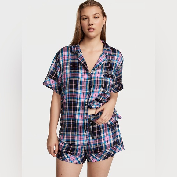 VICTORIA'S SECRET Flannel Short Sleeve Top Size XL - Picture 1 of 10